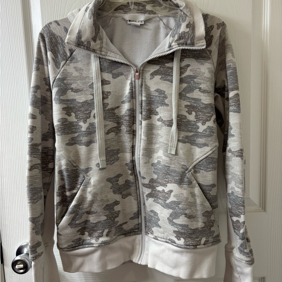 Athleta Triumph Grey Camo Full Zip Fleece Lined Hoodie Jacket Women’s M Cozy - Picture 2 of 14